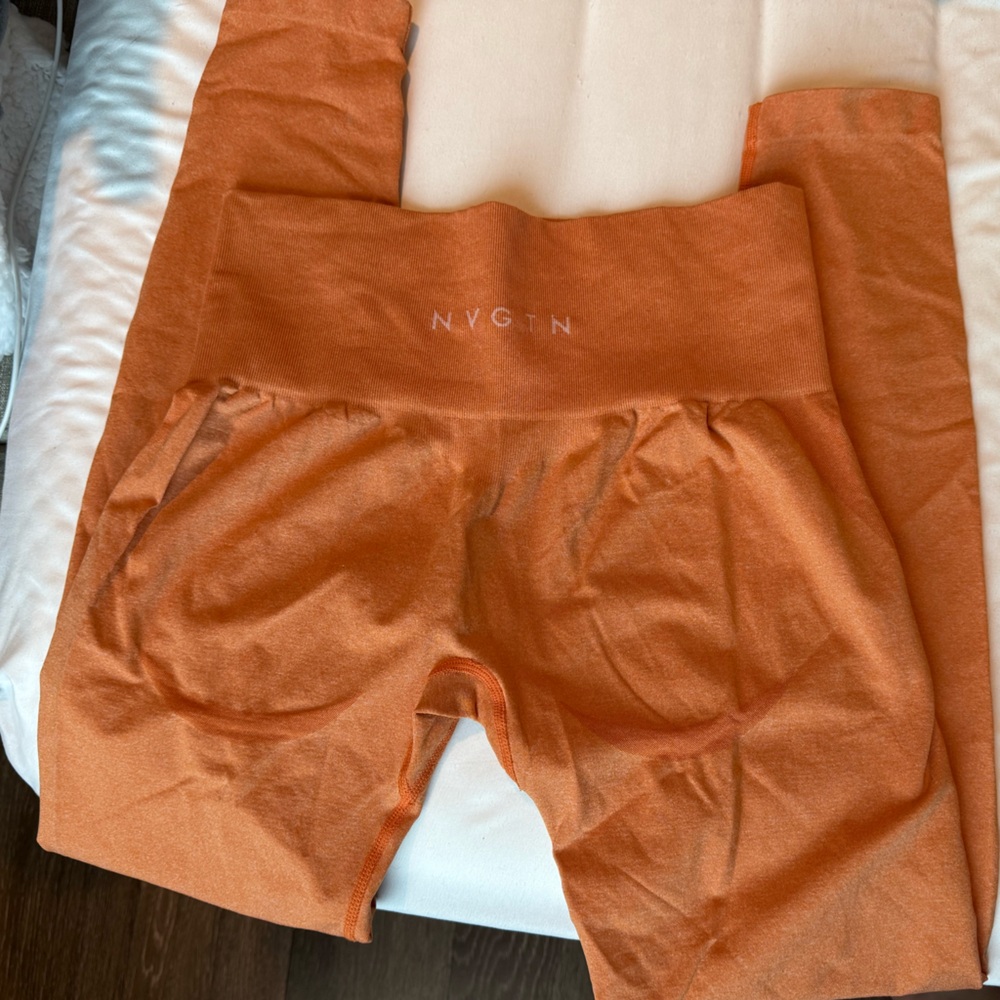 NVGTN  Orange contour Leggings